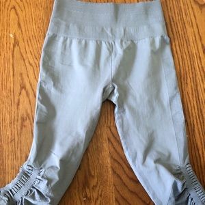 Lululemon In the Flow crop pants